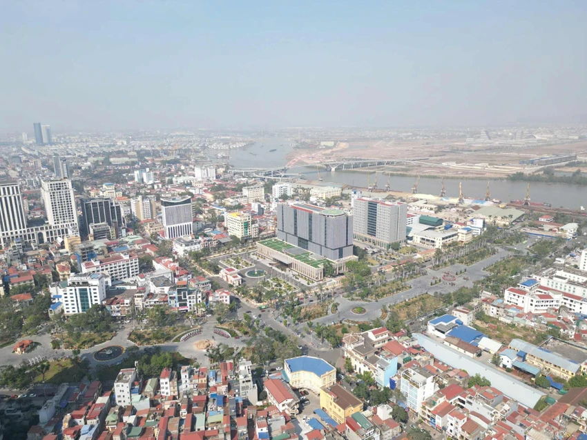 Hải Phòng được Chủ tịch nước được phong tặng danh hiệu 'Thành phố Anh hùng'.